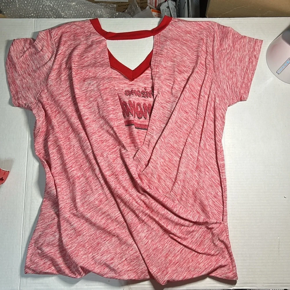Arizona Diamondbacks V-Neck T-Shirt…sexy sneak peek back